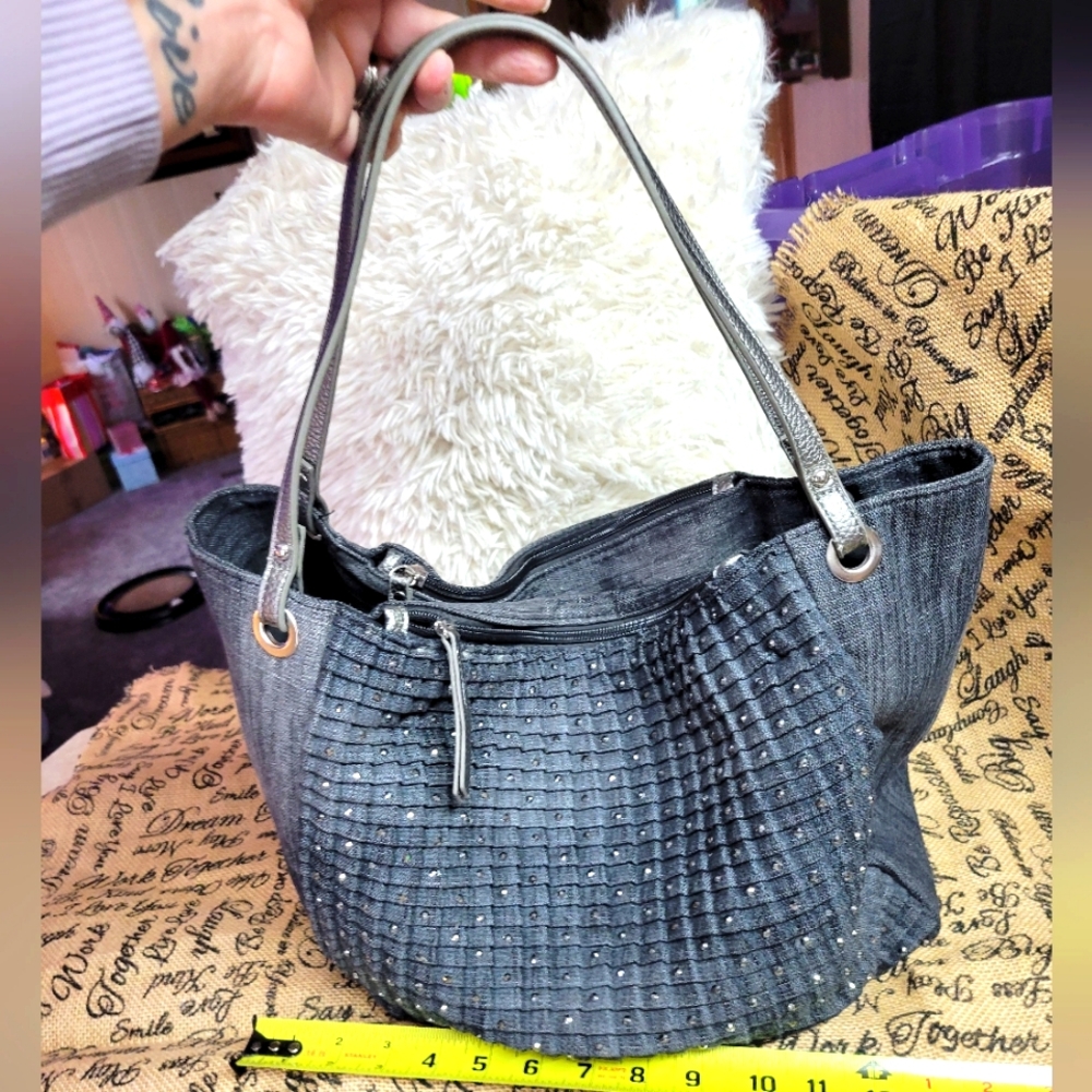Falls creek tote /shoulder bag large snap closure